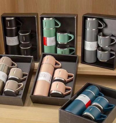 Vacuum flask