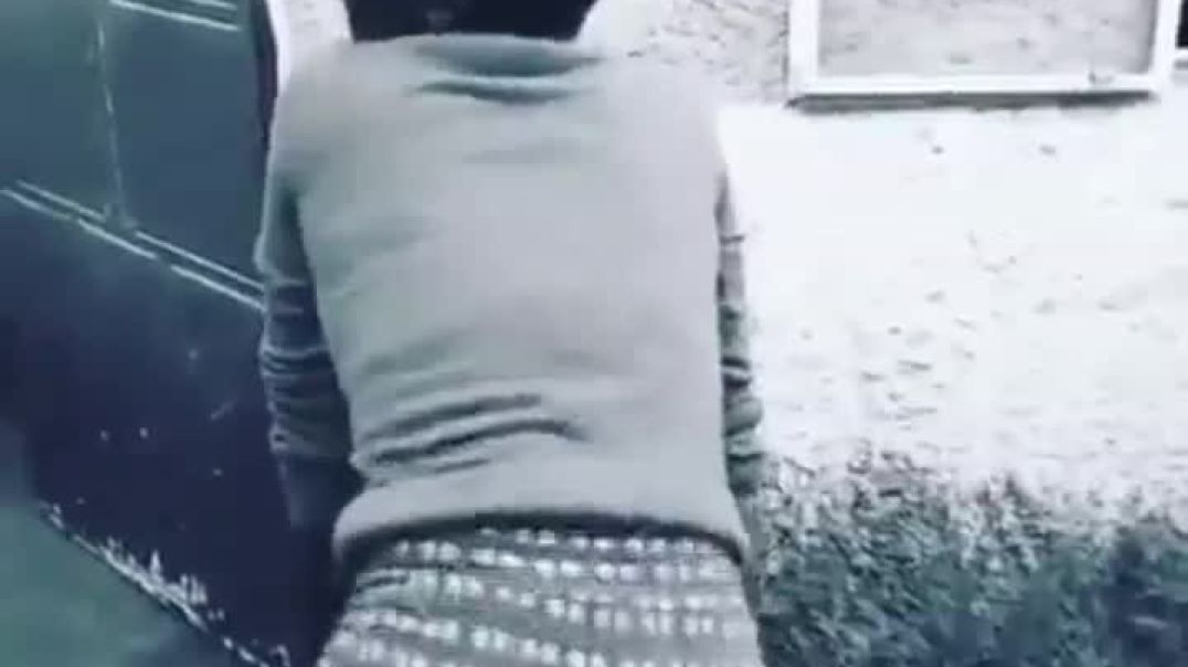 ⁣Twerking scene