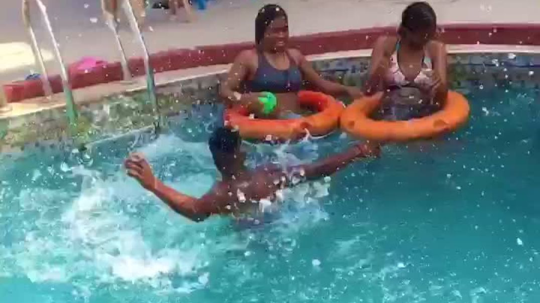 Swimming 100k 😂😂