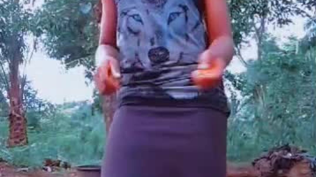 No body should near me and dance